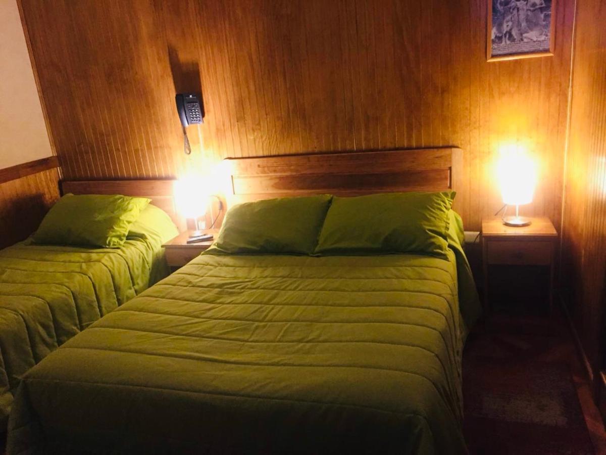 Hostal Chalet Las Violetas 蓬塔阿雷纳斯 外观 照片