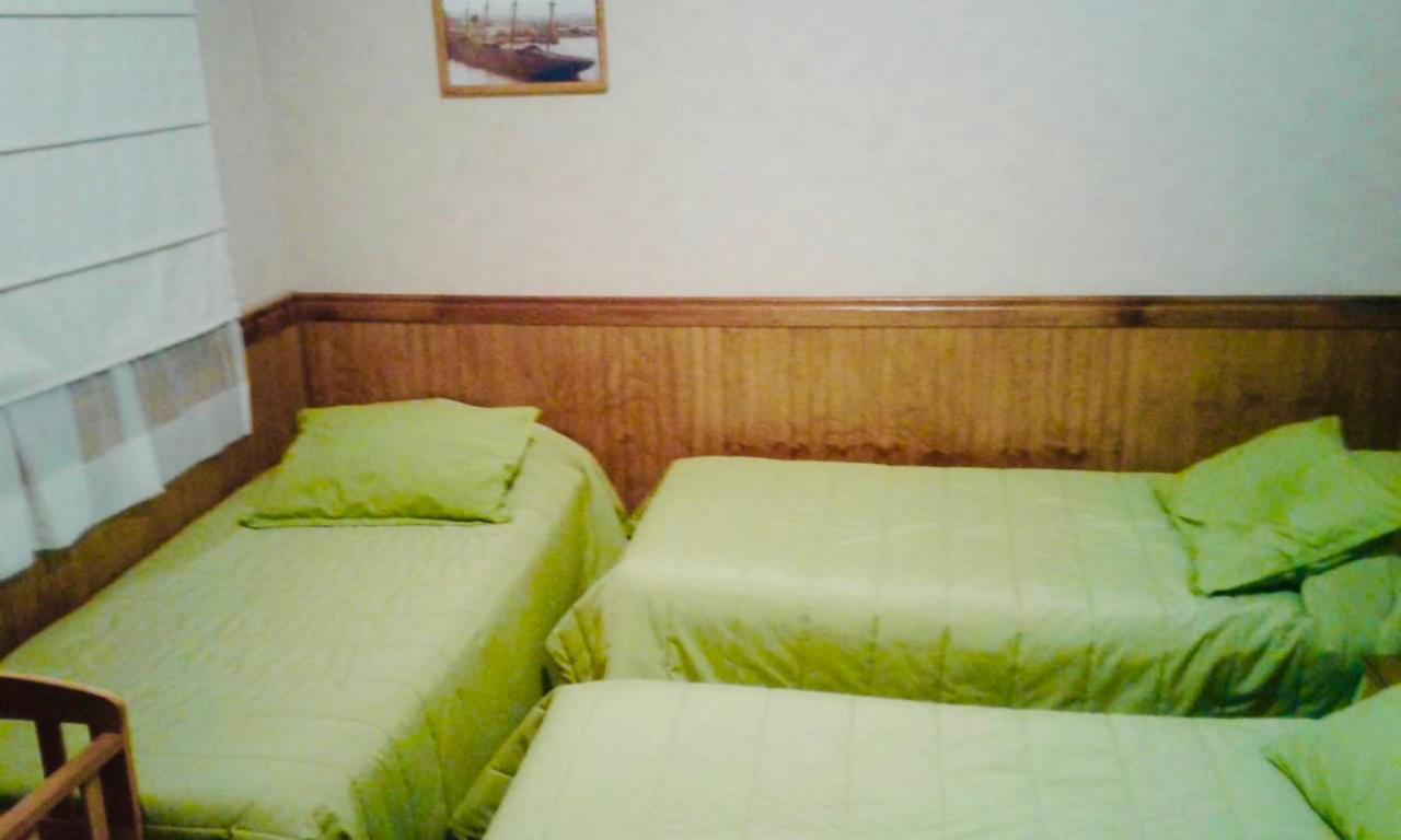 Hostal Chalet Las Violetas 蓬塔阿雷纳斯 外观 照片