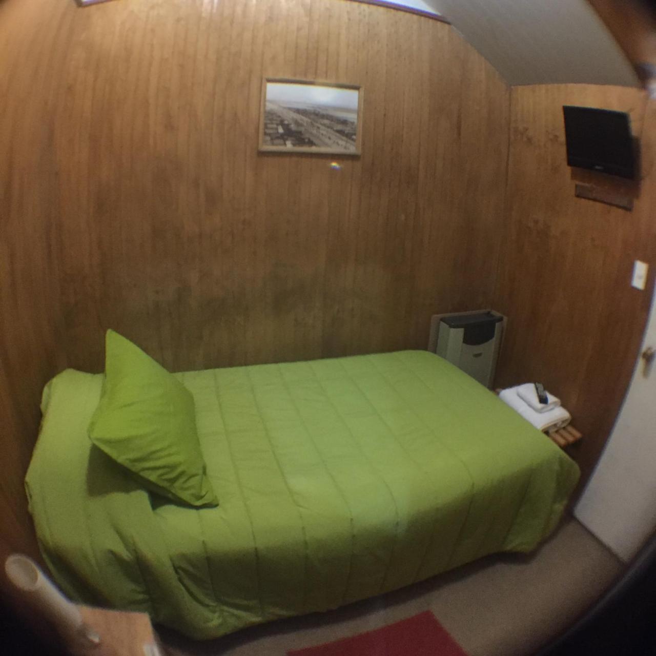 Hostal Chalet Las Violetas 蓬塔阿雷纳斯 外观 照片