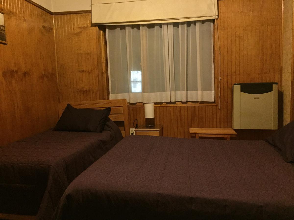 Hostal Chalet Las Violetas 蓬塔阿雷纳斯 外观 照片