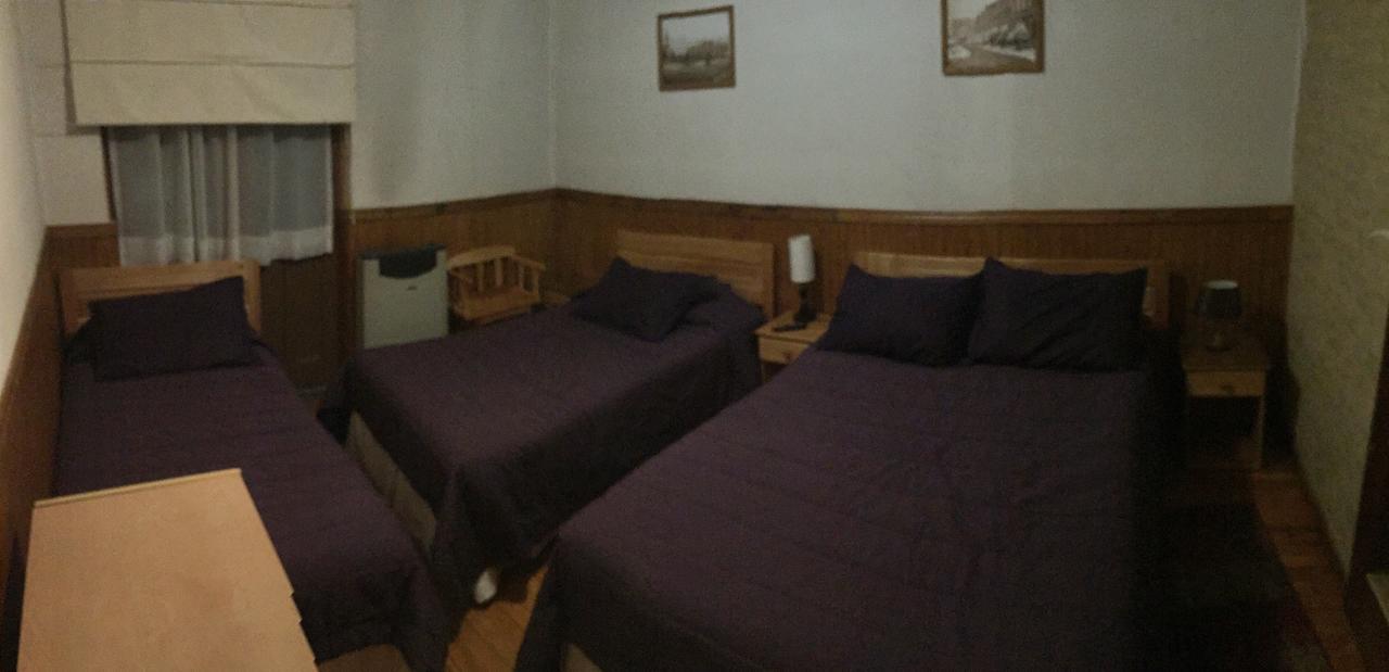 Hostal Chalet Las Violetas 蓬塔阿雷纳斯 外观 照片