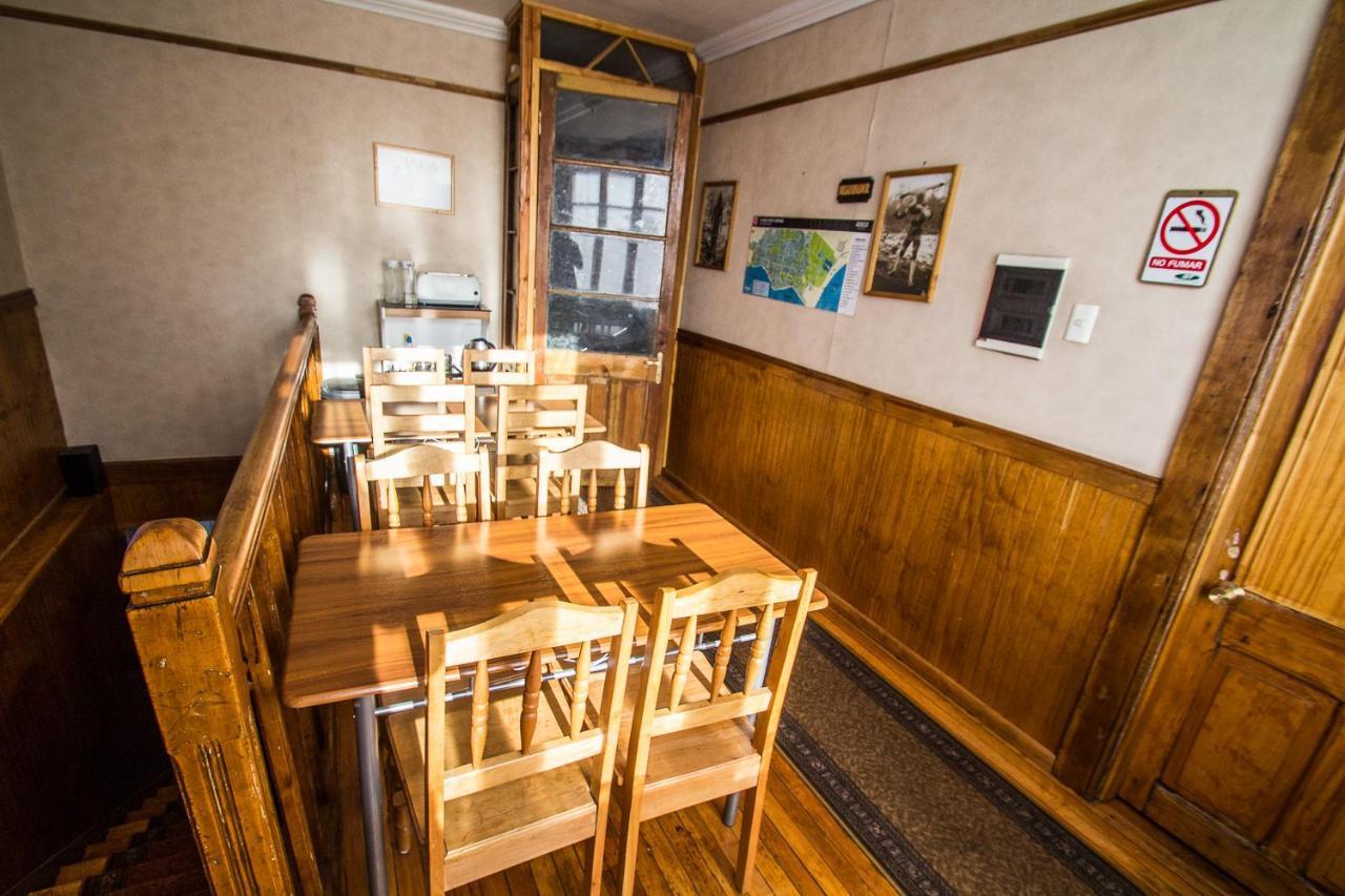 Hostal Chalet Las Violetas 蓬塔阿雷纳斯 外观 照片